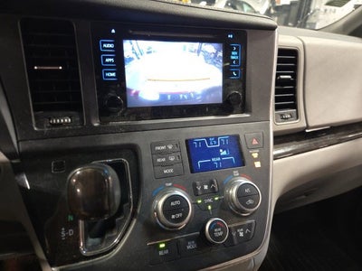 2017 Toyota Sienna XLE 8 Passenger