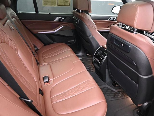 2021 BMW X5 M50i
