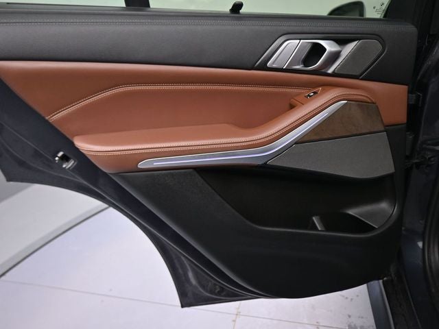 2021 BMW X5 M50i