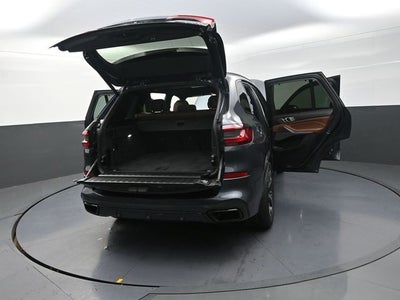 2021 BMW X5 M50i