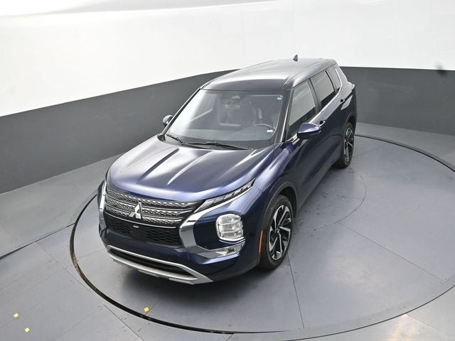 2024 Mitsubishi Outlander Base