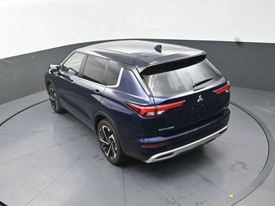 2024 Mitsubishi Outlander Base