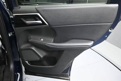 2024 Mitsubishi Outlander Base