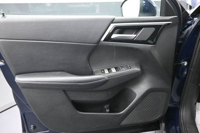2024 Mitsubishi Outlander Base