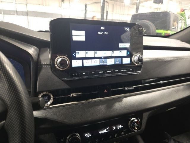 2024 Mitsubishi Outlander Base