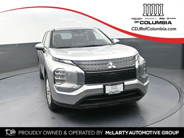 2022 Mitsubishi Outlander ES
