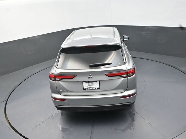 2022 Mitsubishi Outlander ES