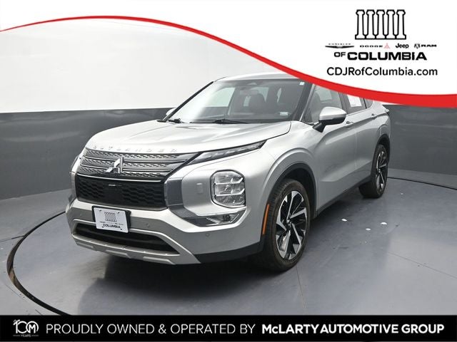 2023 Mitsubishi Outlander Base