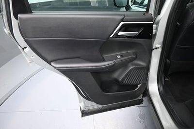 2023 Mitsubishi Outlander Base