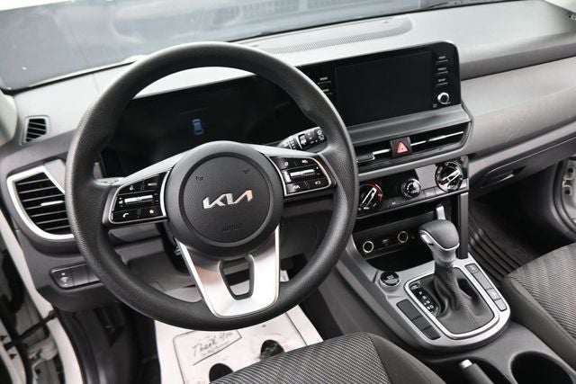 2024 Kia Seltos LX