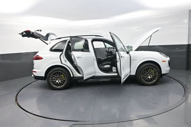 2017 Porsche Cayenne E-Hybrid S